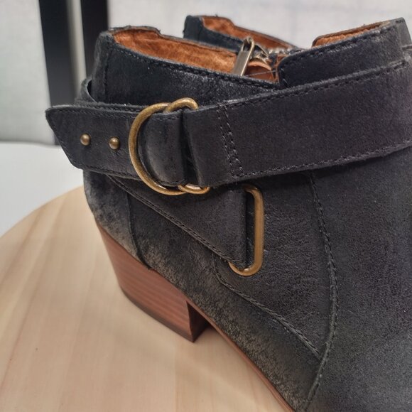 Clarks Indigo Moto Leather Harness Buckle Black Ankle Booties Women US 6.5M - Picture 3 of 16